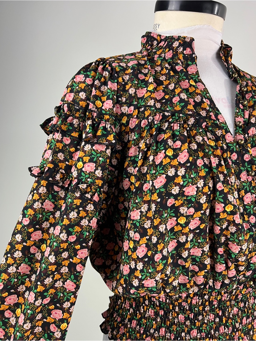 💚 3793. Floral Smocked Waist Ruffle Blouse - Black/Pink - Picture 5 of 8